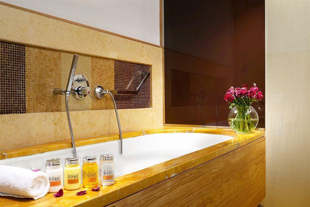 Hotel Mario De' Fiori 37 Rzym Zewnętrze zdjęcie