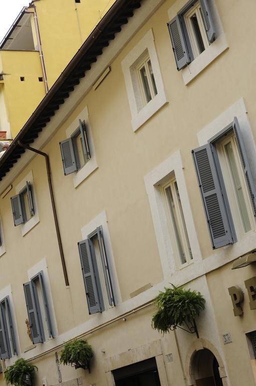 Hotel Mario De' Fiori 37 Rzym Zewnętrze zdjęcie