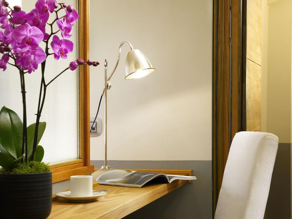 Hotel Mario De' Fiori 37 Rzym Zewnętrze zdjęcie